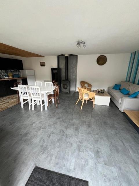 Jolie Maison De Campagne, Compostelle Soleymieux Екстериор снимка