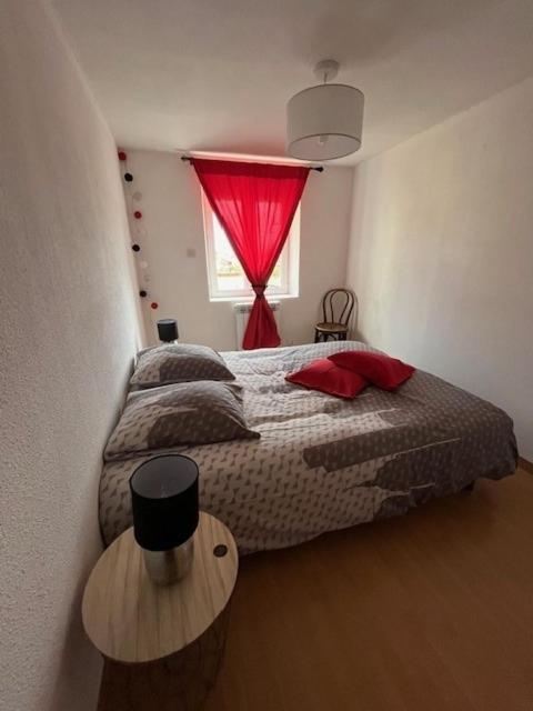 Jolie Maison De Campagne, Compostelle Soleymieux Екстериор снимка