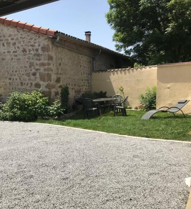 Jolie Maison De Campagne, Compostelle Soleymieux Екстериор снимка